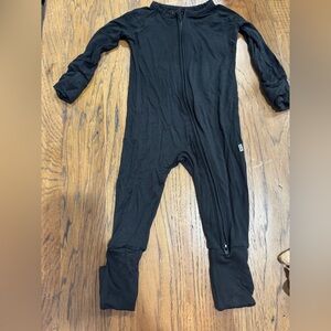 EUC Little Sleepies footie